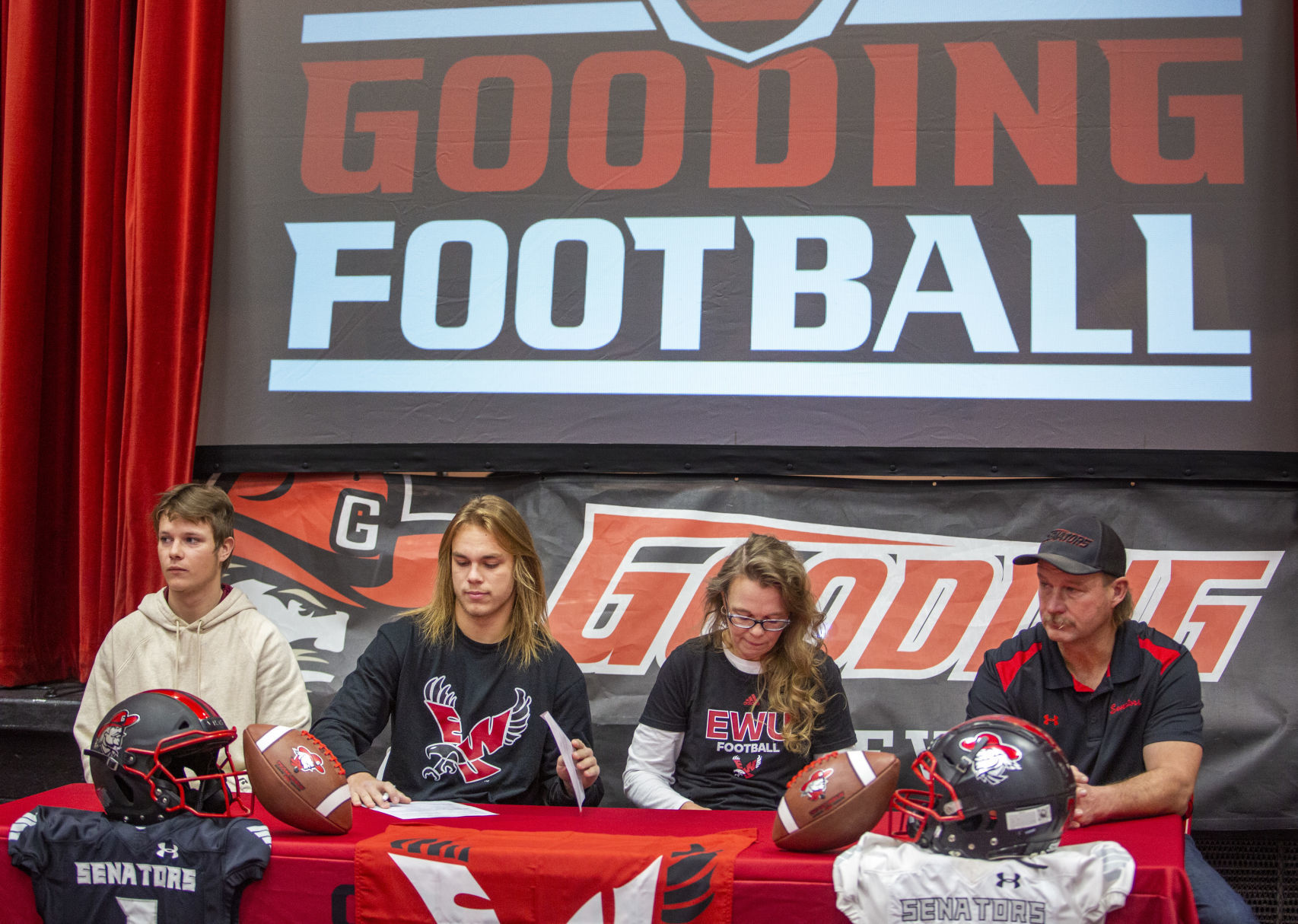 Shane Jennings signs letter of intent
